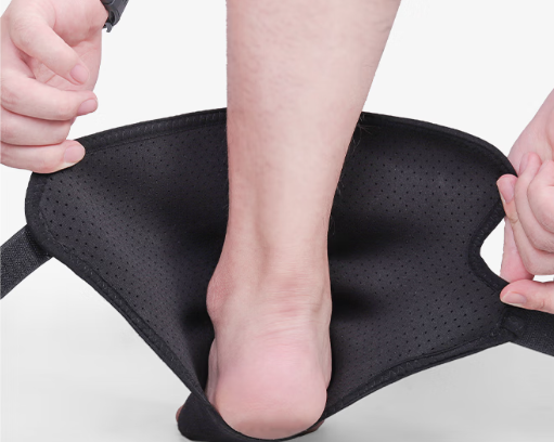 踝關(guān)節(jié)支具2.png
